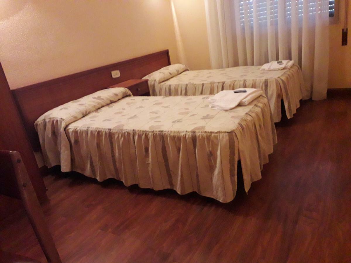 לוס ארקוס Hostal Ezequiel מראה חיצוני תמונה